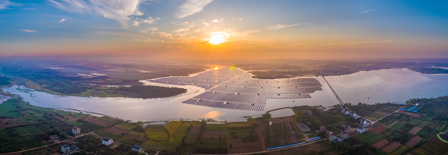 乐鱼leyu科技江西鄱阳123.235MW “渔光互补”型光伏发电扶贫项目